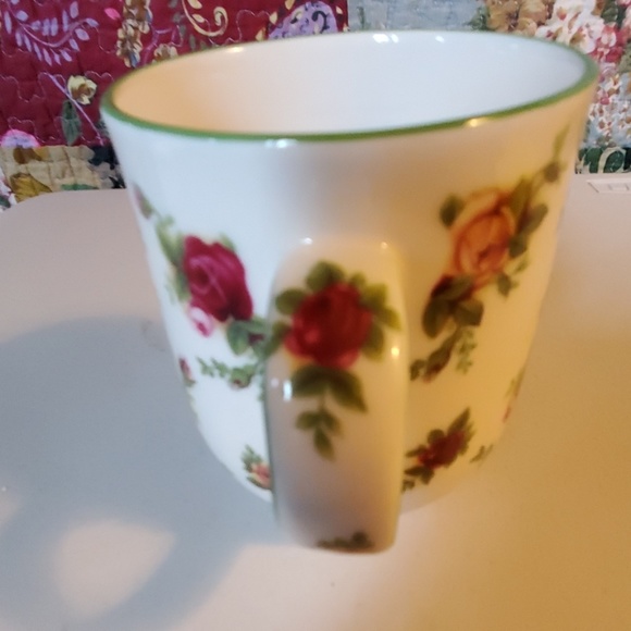 ROYAL ALBERT Old Country Roses Coffee Tea Mug - Picture 4 of 5